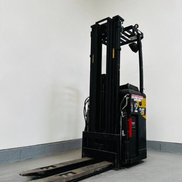 Gerbeur électrique autoporté Caterpillar NSR16N