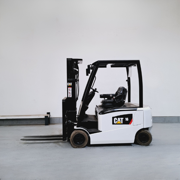 Chariot électrique occasion Caterpillar EP16PN 2