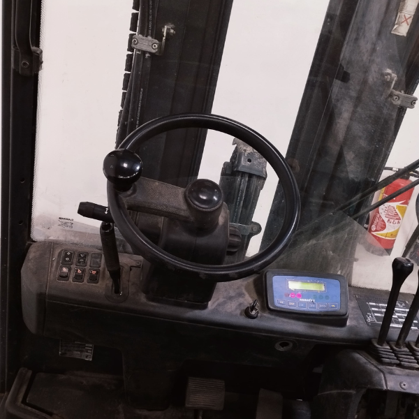 Chariot élévateur électrique Komatsu FB25H-3R