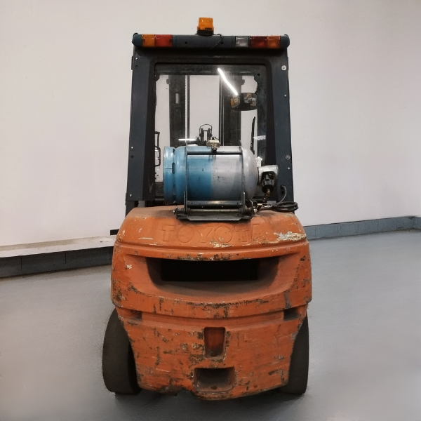 Chariot élévateur gaz Toyota 02-7fgf30