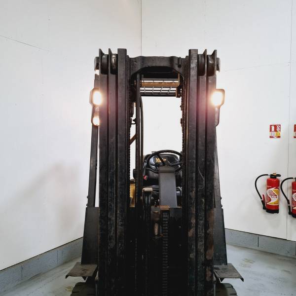 Chariot gaz YALE GLP25TF 1