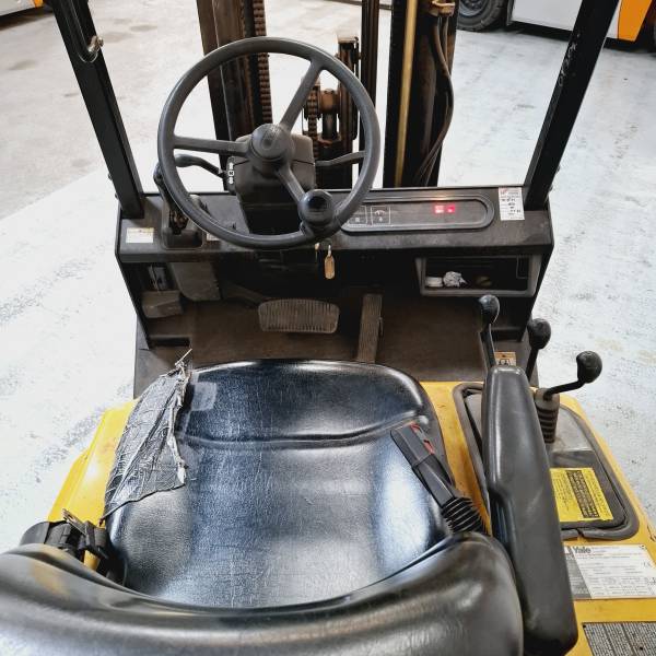 Chariot gaz YALE GLP25TF 5