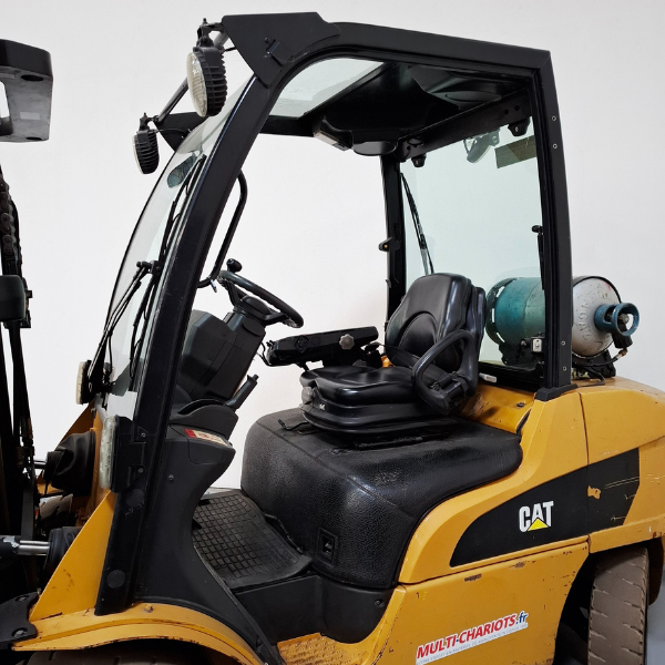 Chariot gaz occasion CATERPILLAR GP30N