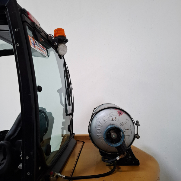 Chariot gaz occasion CATERPILLAR GP30N