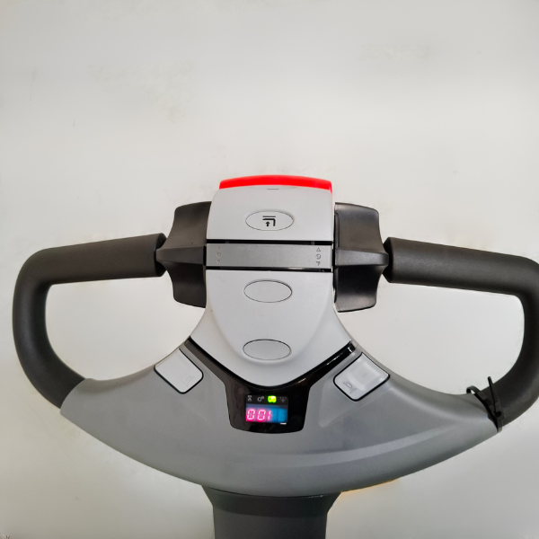 Gerbeur électrique accompagnant CESAB S212