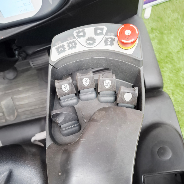 Chariot élévateur électrique STILL RX50-16