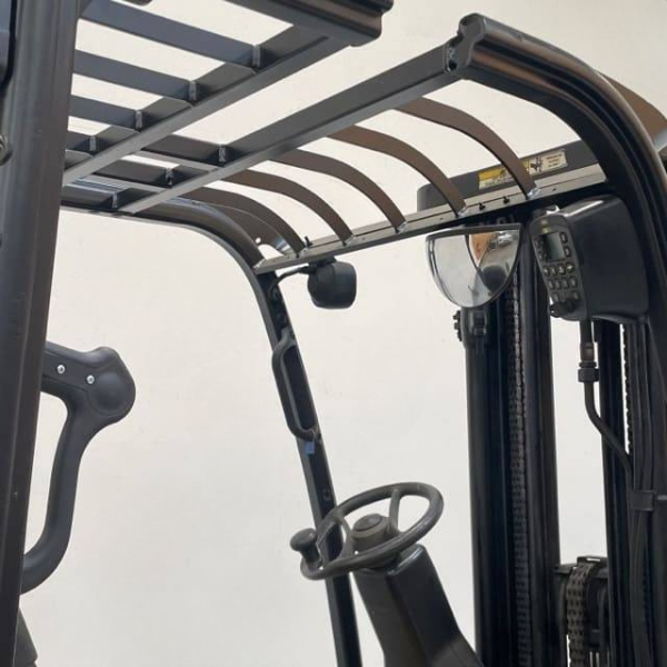 Chariot élévateur électrique YALE ERP20VT