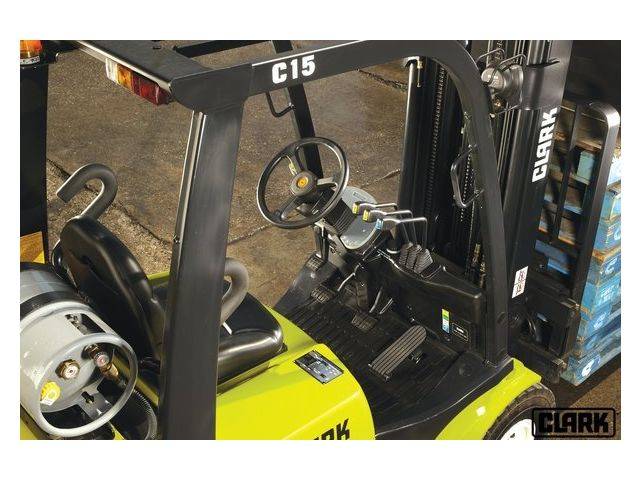 chariot-gaz-clark-c15-20-4